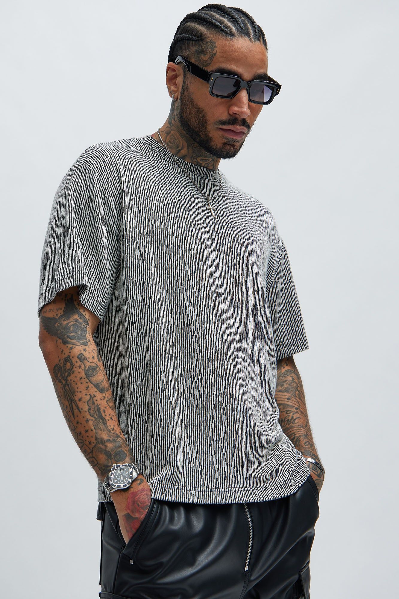 Leon Relaxed Textured Tee - Black/combo sold by Fashion Nova