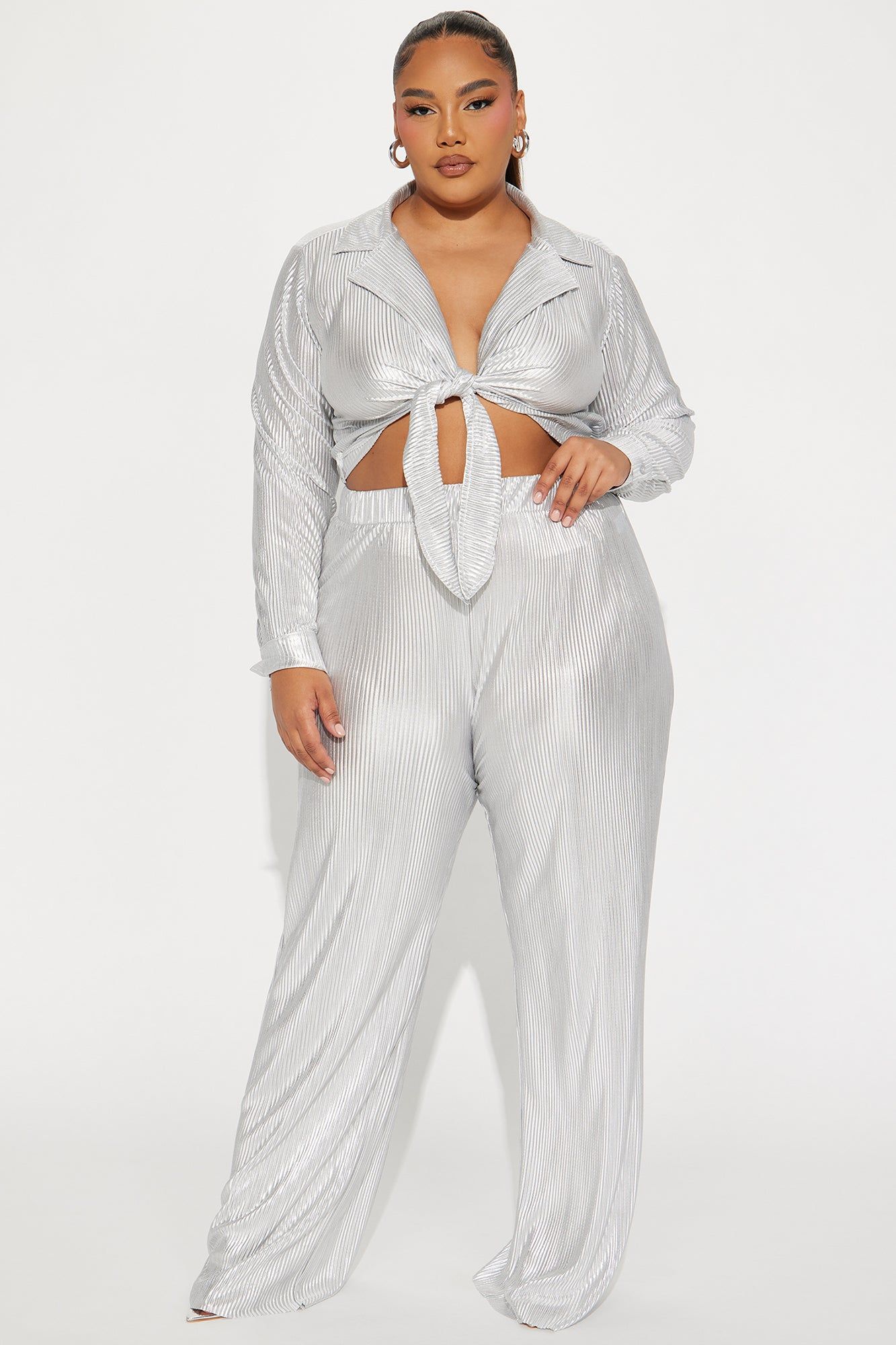 Social Season Plisse Pant Set - Silver sold by Fashion Nova product image thumbnail 5