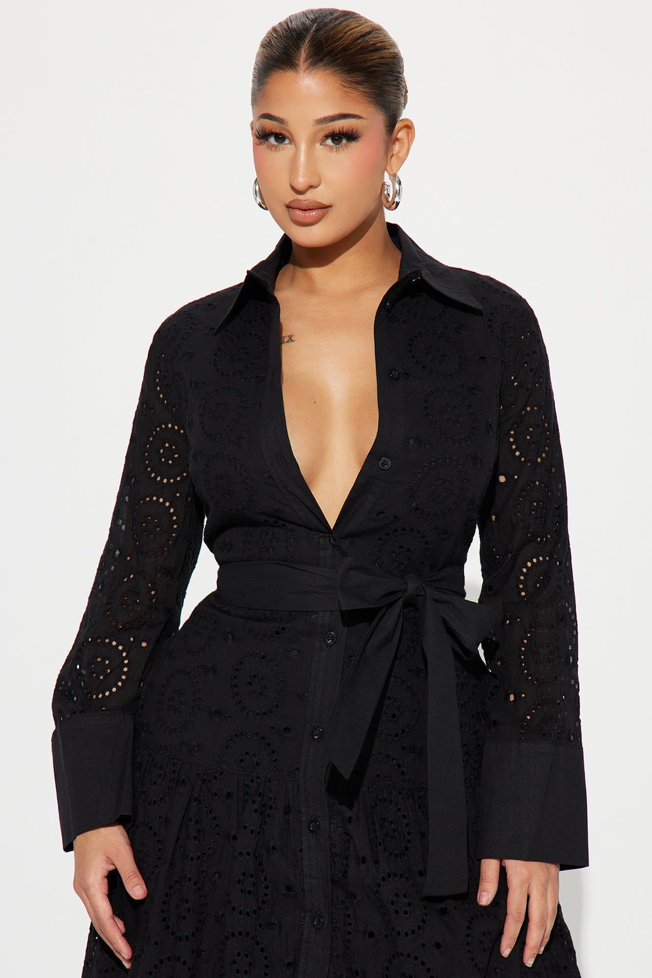 Pilar Maxi Dress - Black sold by Fashion Nova product image thumbnail 2