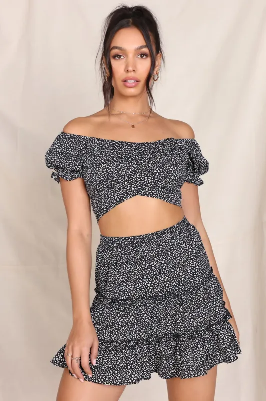 Bebe Cropped Wrap Top - Black/White sold by Fashion Nova
