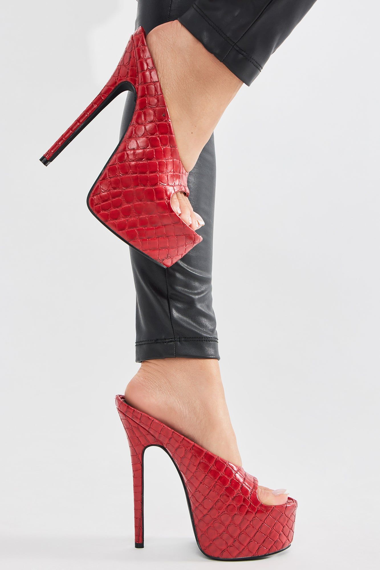 Can't Lose With Me Platform Heels - Red sold by Fashion Nova