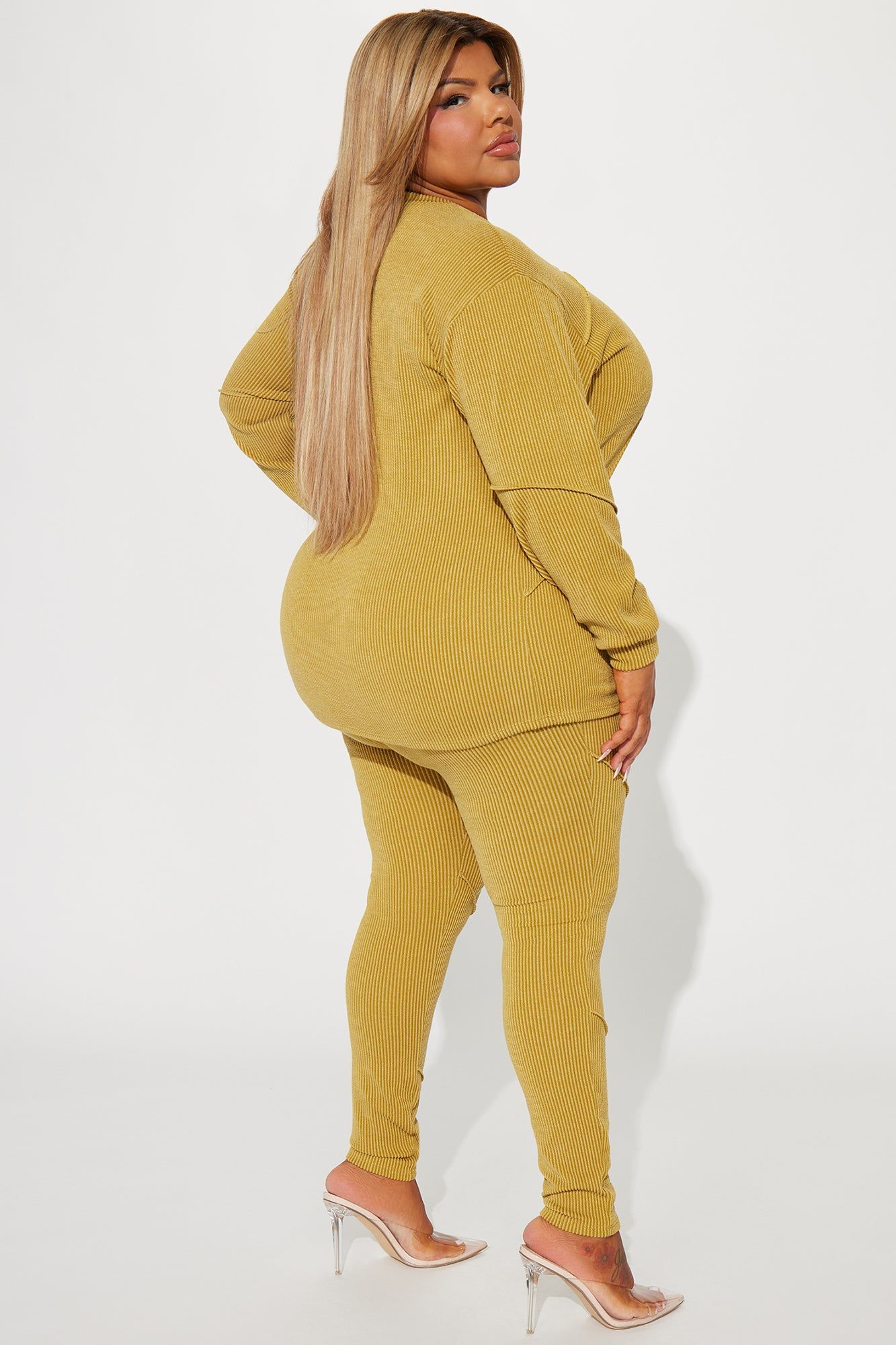 Lounge Vibes Legging Set - Chartreuse sold by Fashion Nova product image thumbnail 6