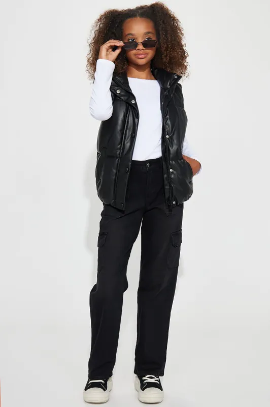 Mini High-Rise Straight Cargo Pocket Jeans - Black sold by Fashion Nova