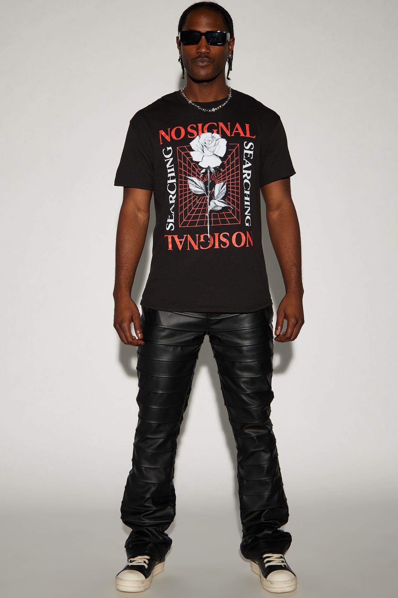 No Signal Rose Short Sleeve Tee - Black sold by Fashion Nova product image thumbnail 3