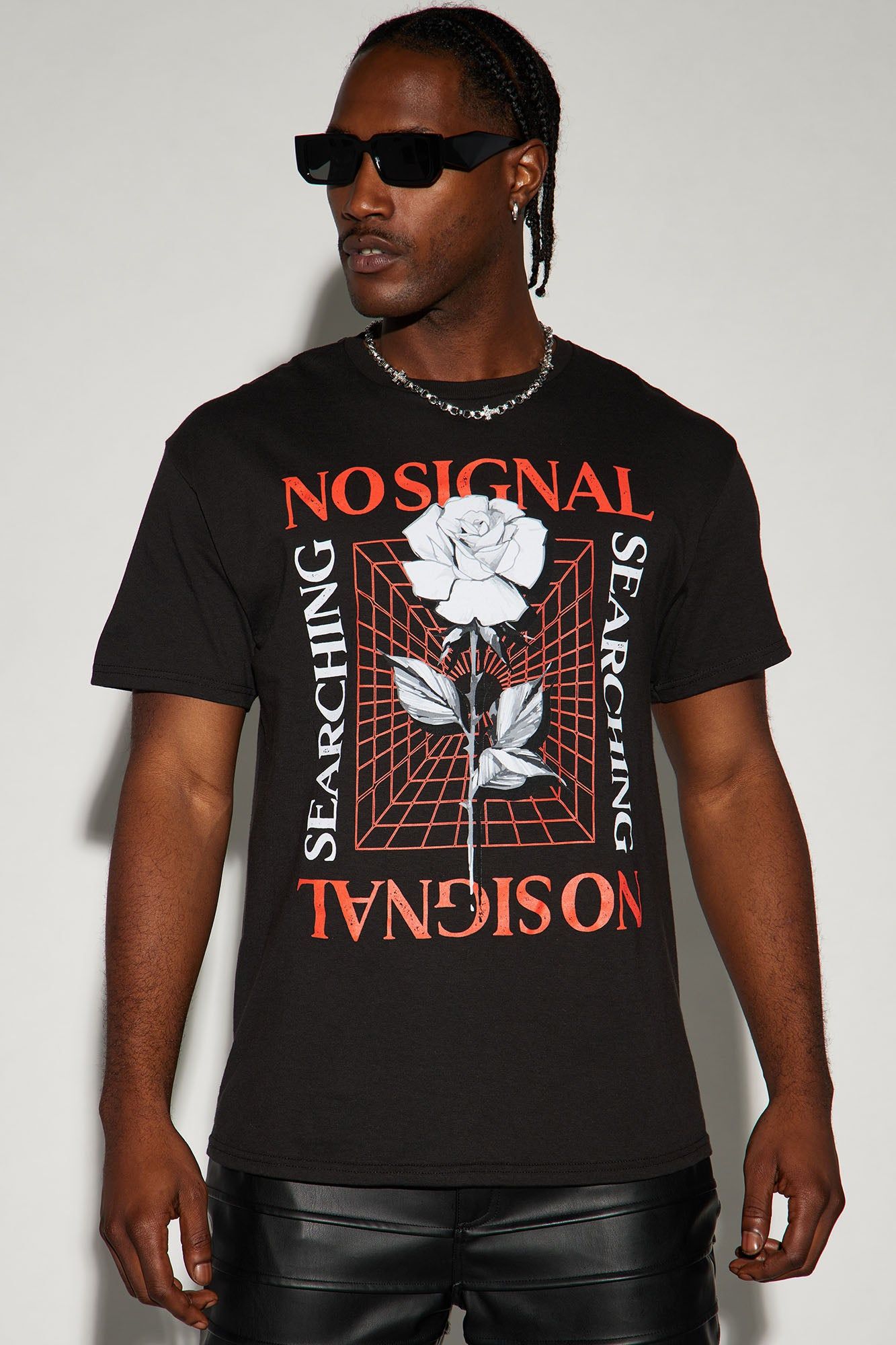 No Signal Rose Short Sleeve Tee - Black sold by Fashion Nova