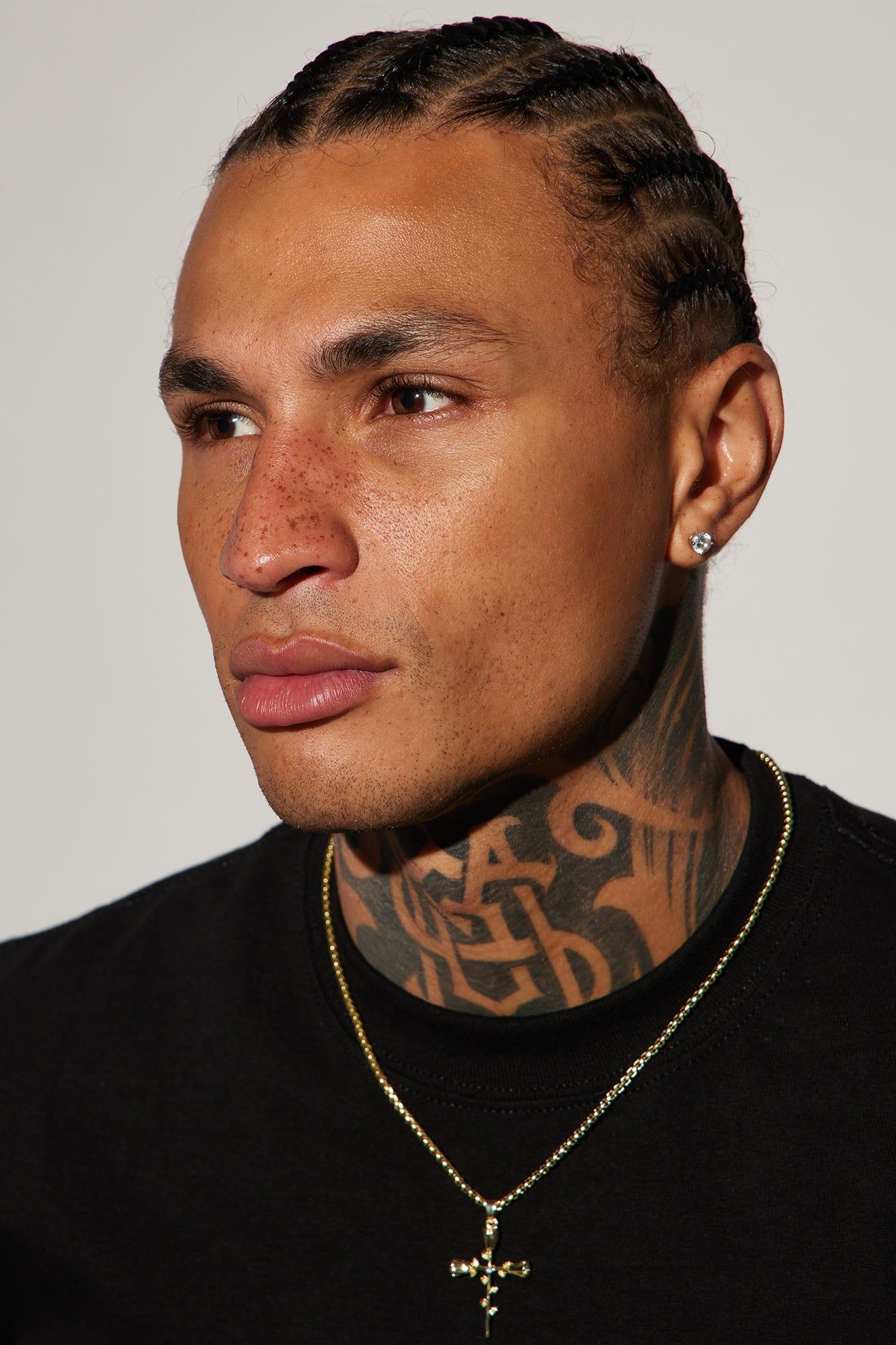 Rose Cross Pendant Necklace - Gold sold by Fashion Nova product image thumbnail 2