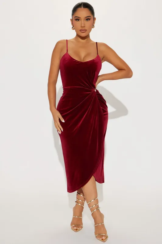 Manchester Velvet Midi Dress - Burgundy sold by Fashion Nova