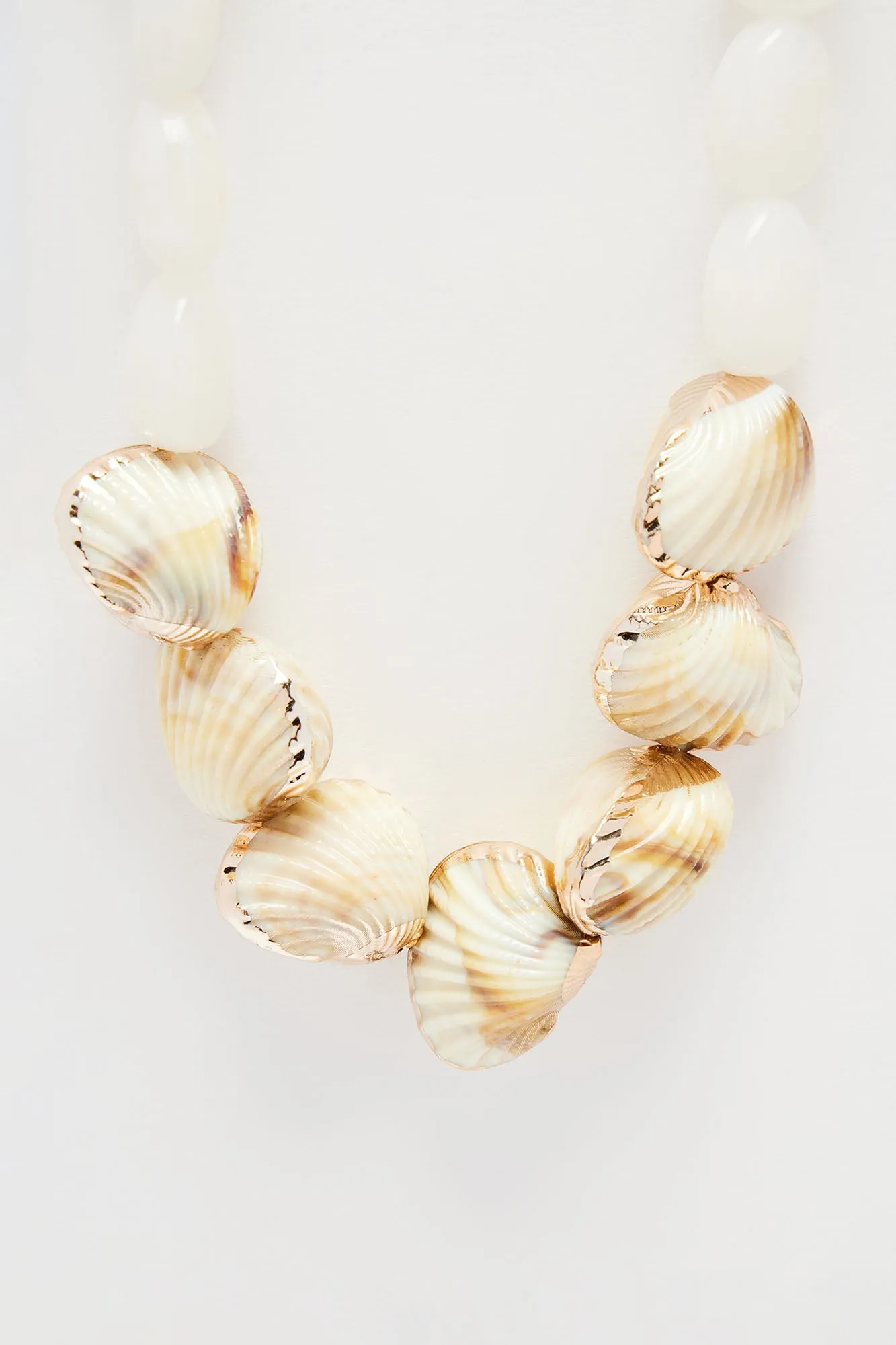 Leilani Shell Necklace - Ivory/combo sold by Fashion Nova product image thumbnail 3