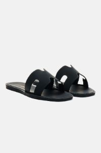 Jackie Flat Sandals - Black sold by Fashion Nova
