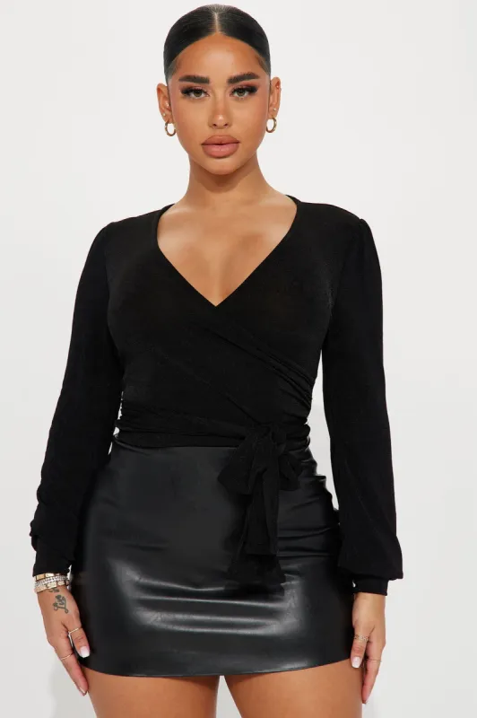 Harper Surplice Top - Black sold by Fashion Nova