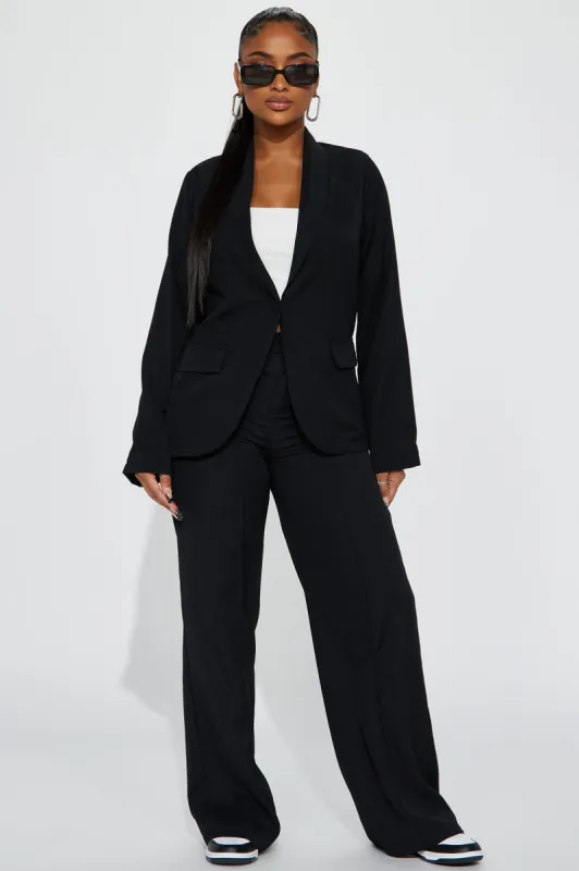Office Vibe Blazer Pant Set - Black sold by Fashion Nova