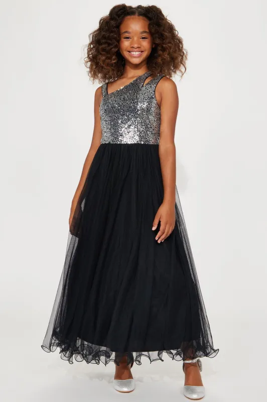 Mini Dancing Diamonds Asymmetrical Sequin Maxi Dress - Black/Silver sold by Fashion Nova