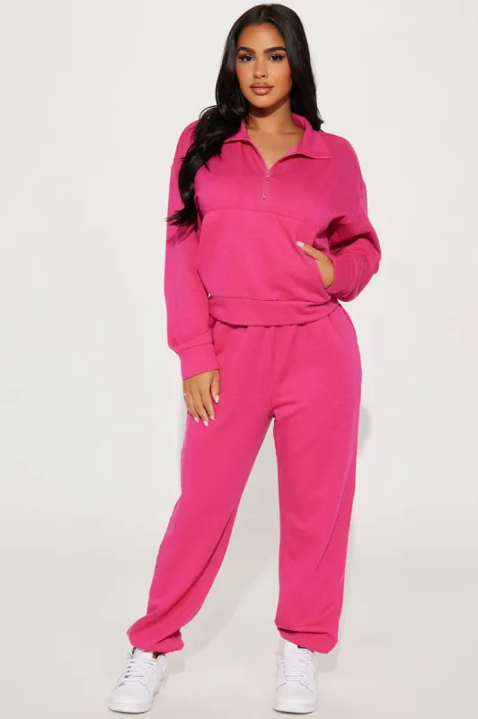 Chill Day Fleece Jogger Set - Fuchsia sold by Fashion Nova
