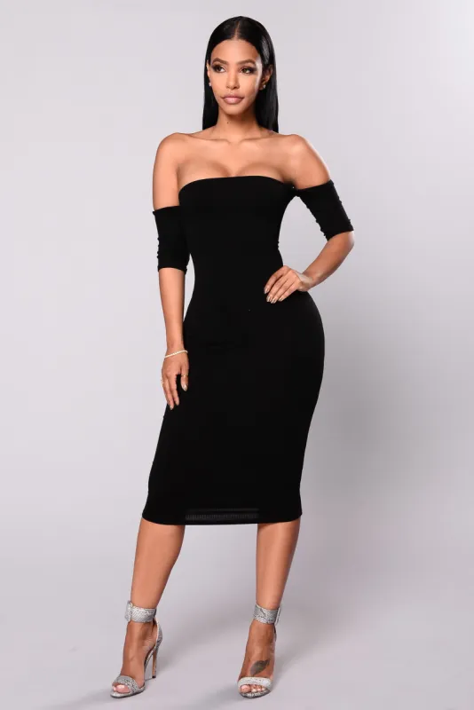 Lola Off Shoulder Dress - Black sold by Fashion Nova