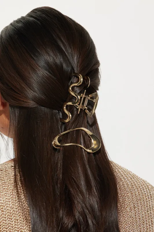 On My Way Claw Clip Set - Gold sold by Fashion Nova