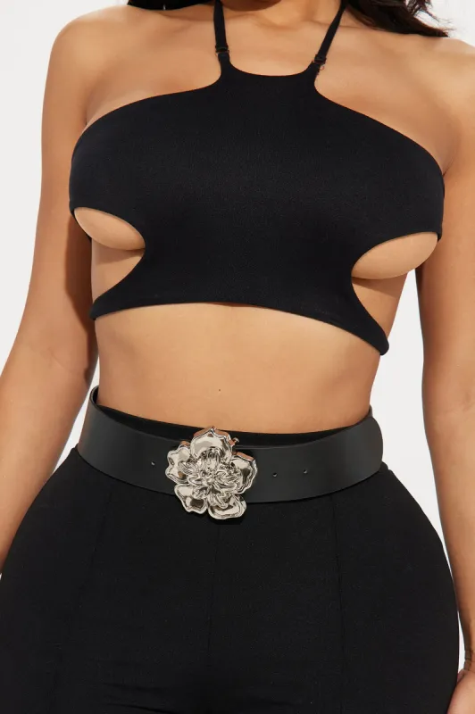 Gardenia Belt - Black/Silver sold by Fashion Nova