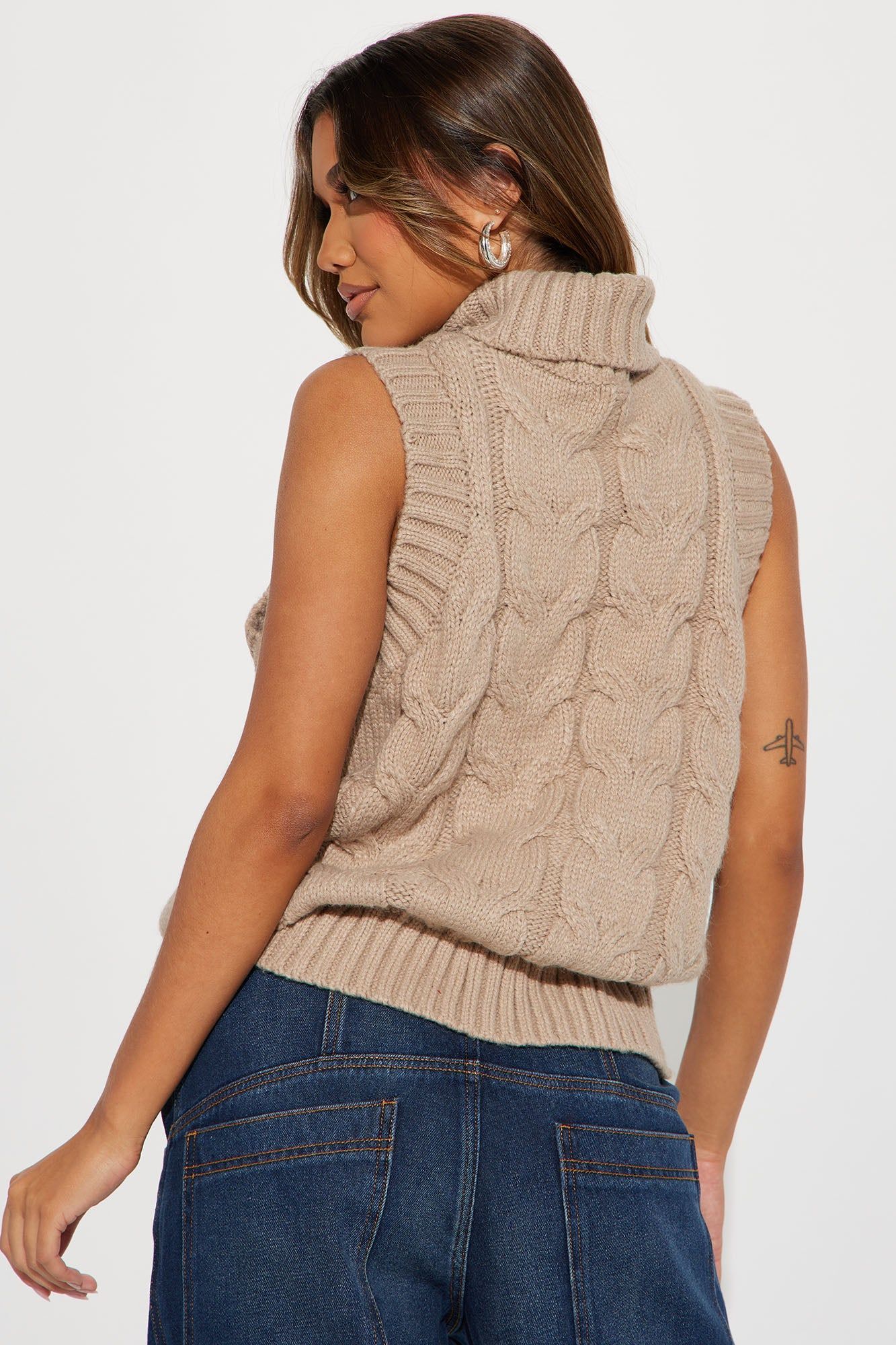 Rowan Sweater Vest - Oatmeal sold by Fashion Nova product image thumbnail 3