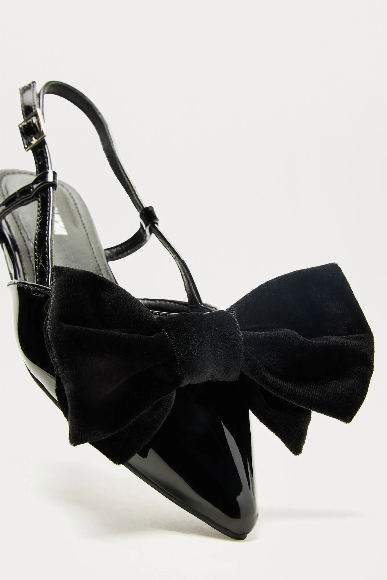 Feeling Right Slingback Flats - Black sold by Fashion Nova product image thumbnail 5