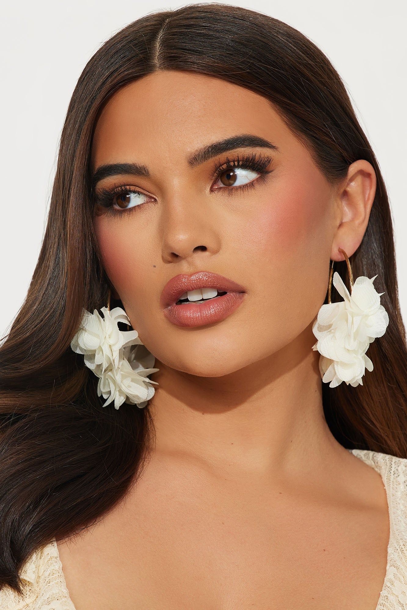 Bouquet Of Flowers Earrings - White/Gold sold by Fashion Nova product image thumbnail 2