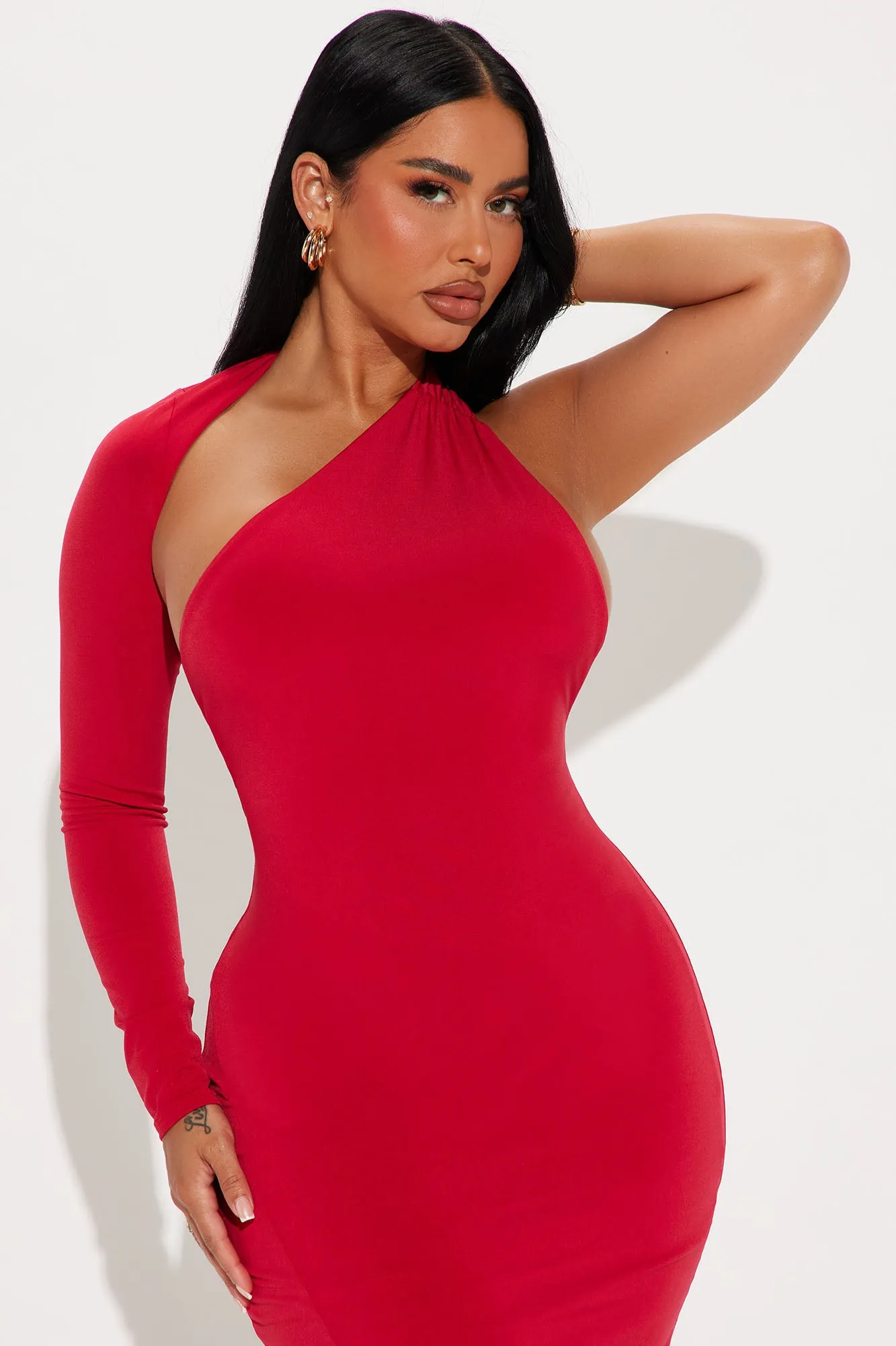 Lisa One Shoulder Maxi Dress - Red sold by Fashion Nova product image thumbnail 2