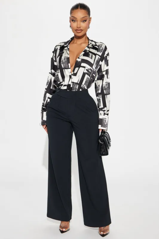 Sarah Wide Leg Trouser - Black sold by Fashion Nova