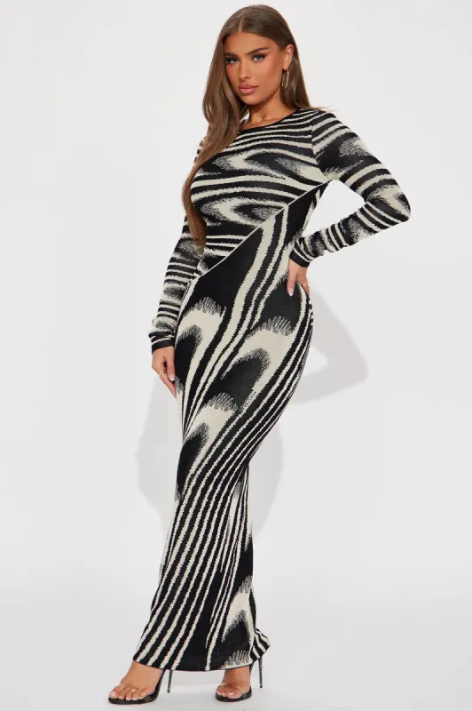 Kira Long Sleeve Sweater Maxi Dress - Black/White made by Fashion Nova