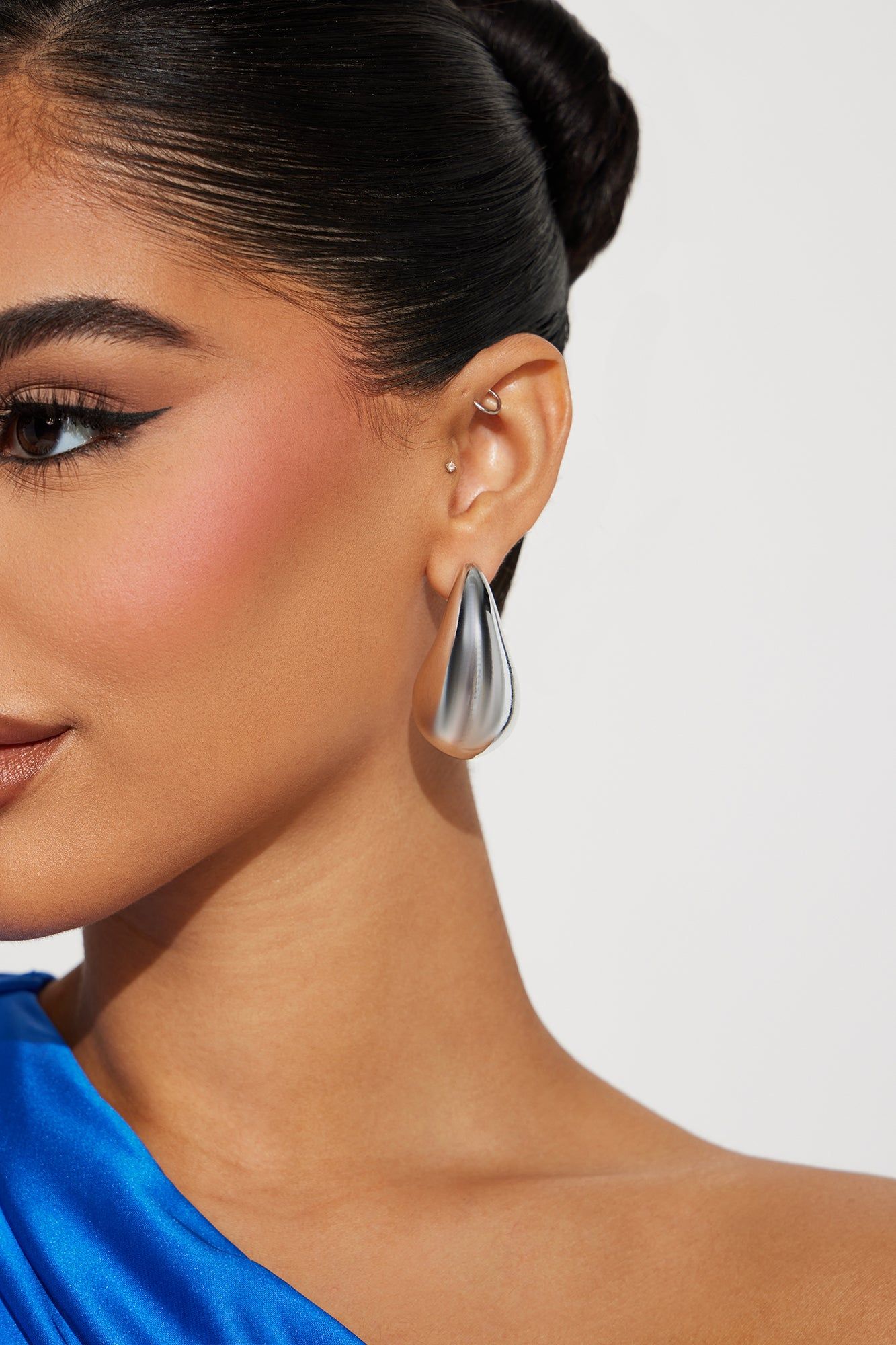 Mar Bella Earrings - Silver sold by Fashion Nova product image thumbnail 2