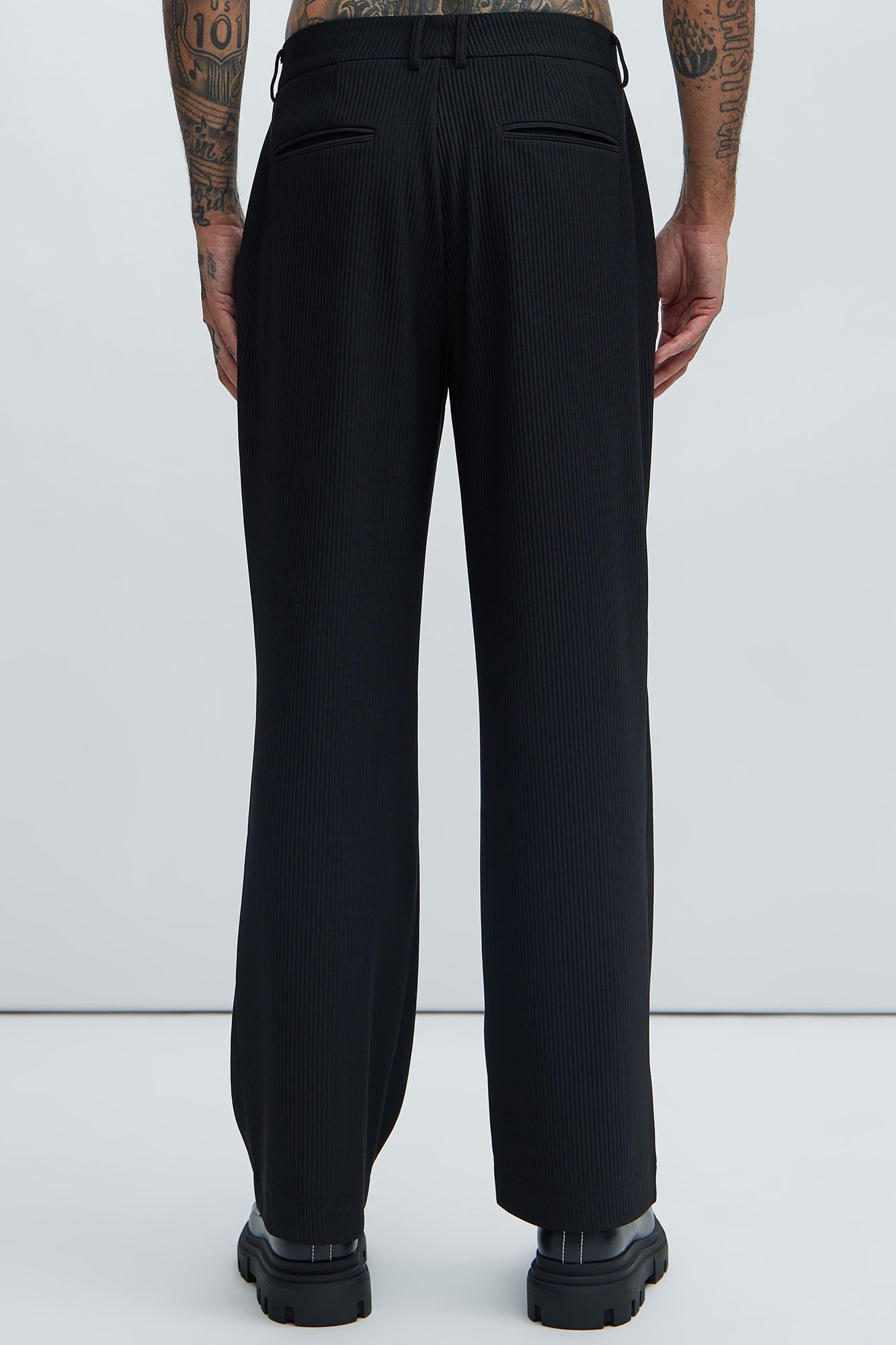 Show Up Pleated Loose Trouser Pants - Black sold by Fashion Nova product image thumbnail 5