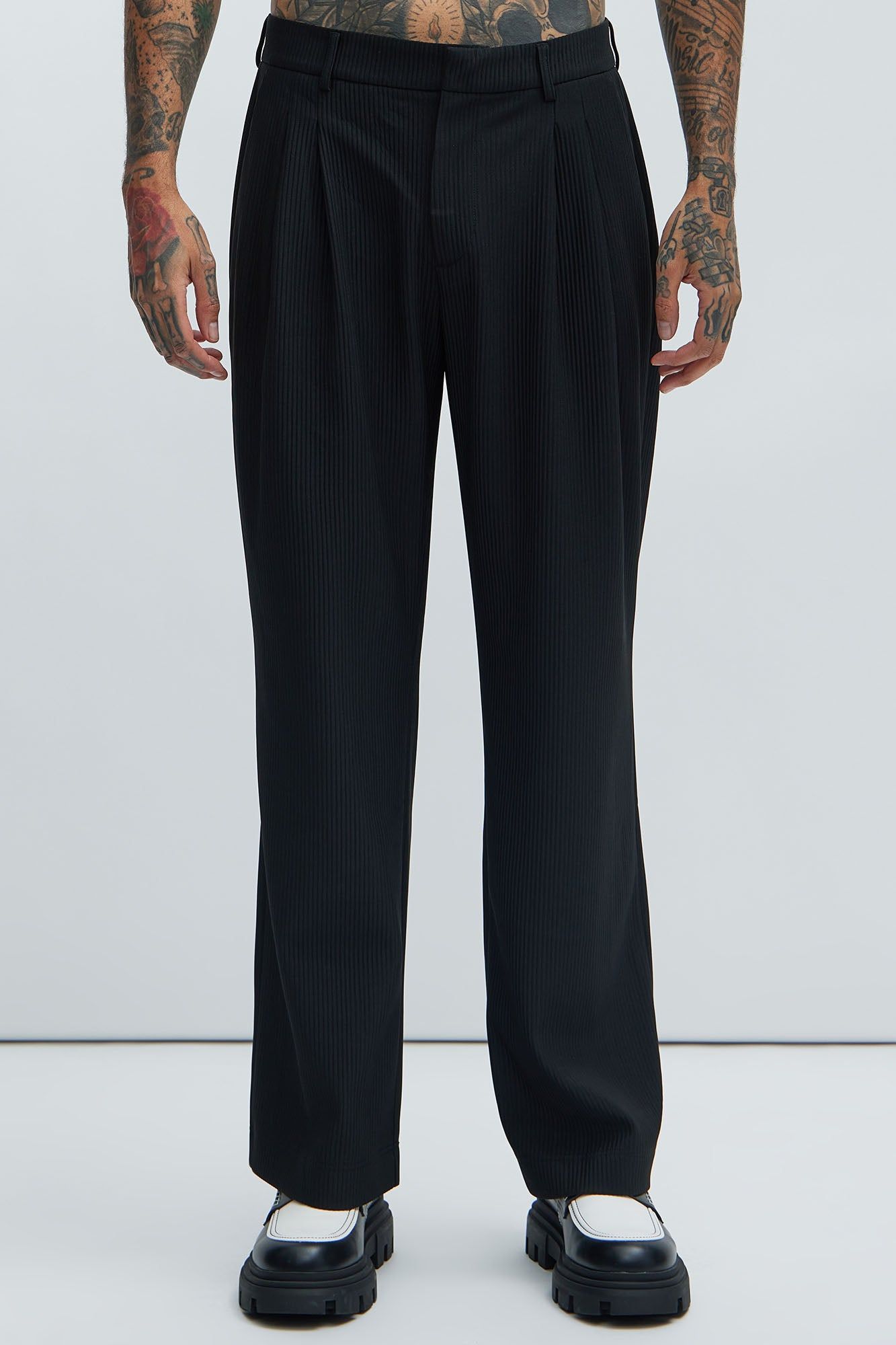 Show Up Pleated Loose Trouser Pants - Black sold by Fashion Nova product image thumbnail 4