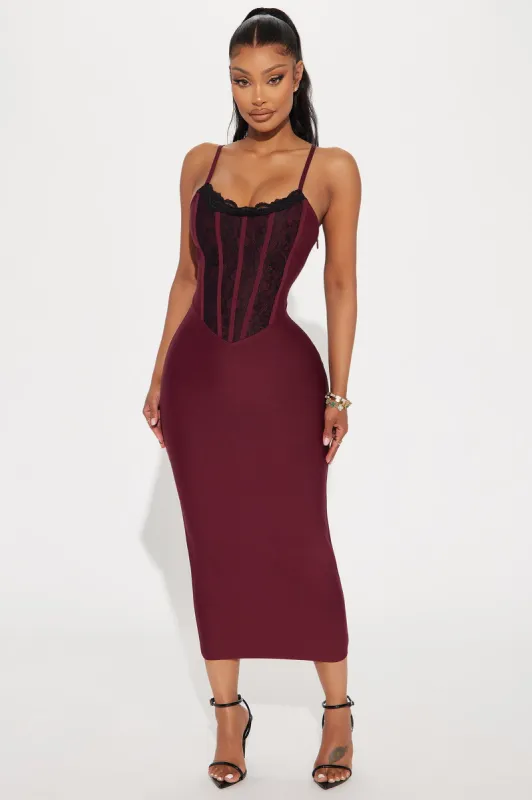 Carolina Bandage Midi Dress - Burgundy made by Fashion Nova