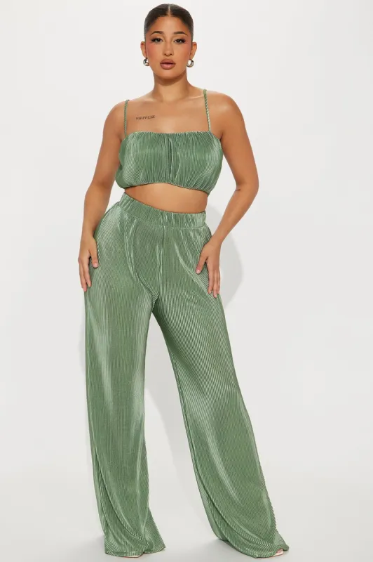 Daisy Plisse Pant Set - Sage sold by Fashion Nova