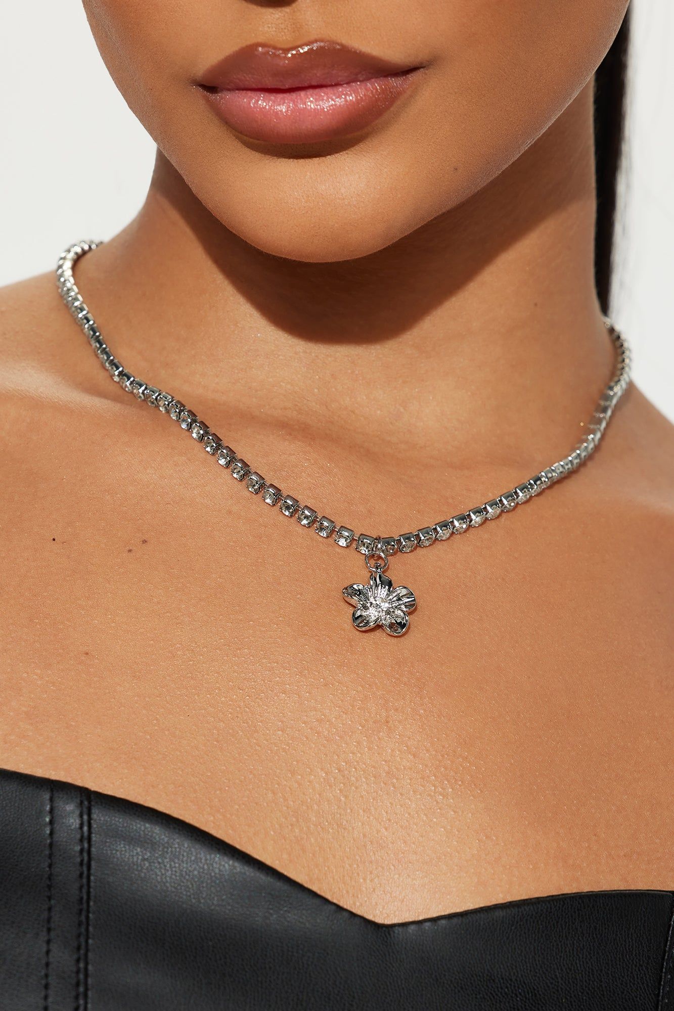 Jasmine Floral Necklace - Silver sold by Fashion Nova