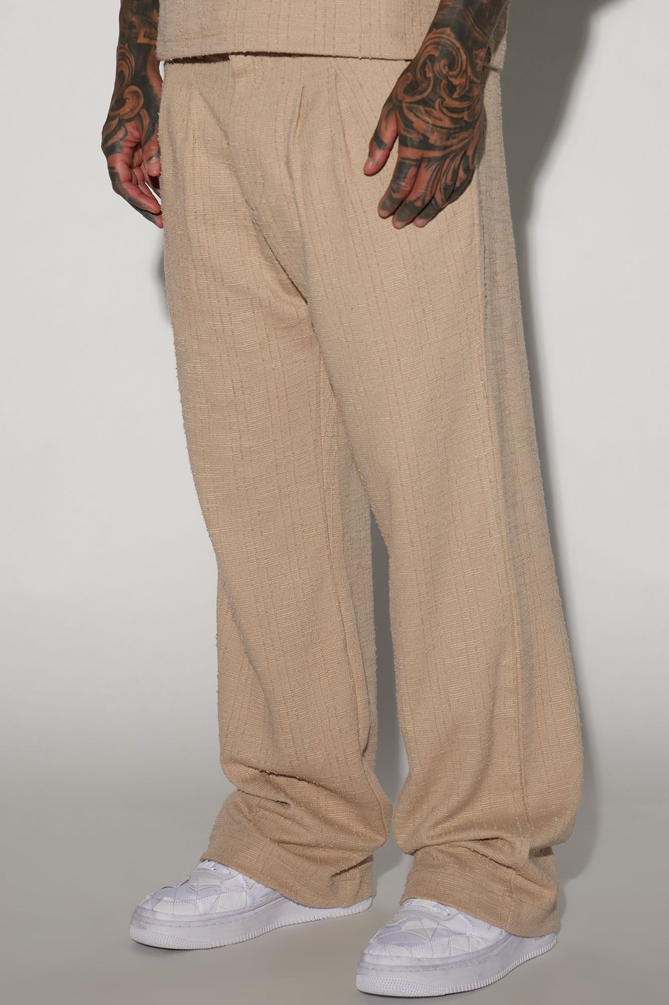 Jordan Textured Pleated Loose Trousers - Tan sold by Fashion Nova