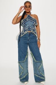 Star Of The Night Baggy Jeans - Medium Wash sold by Fashion Nova