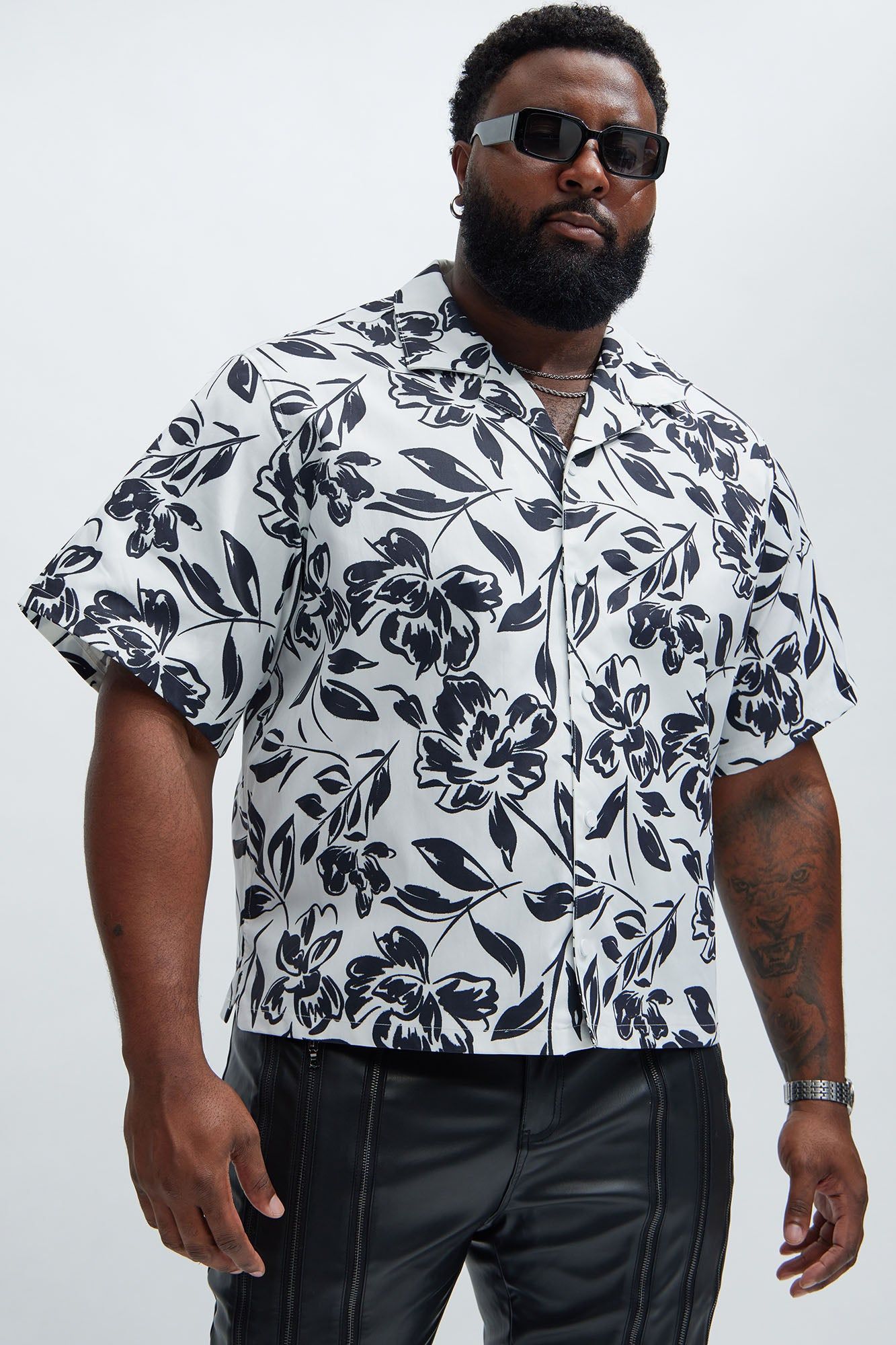 Noche Flor Shirt - White/combo sold by Fashion Nova product image thumbnail 4