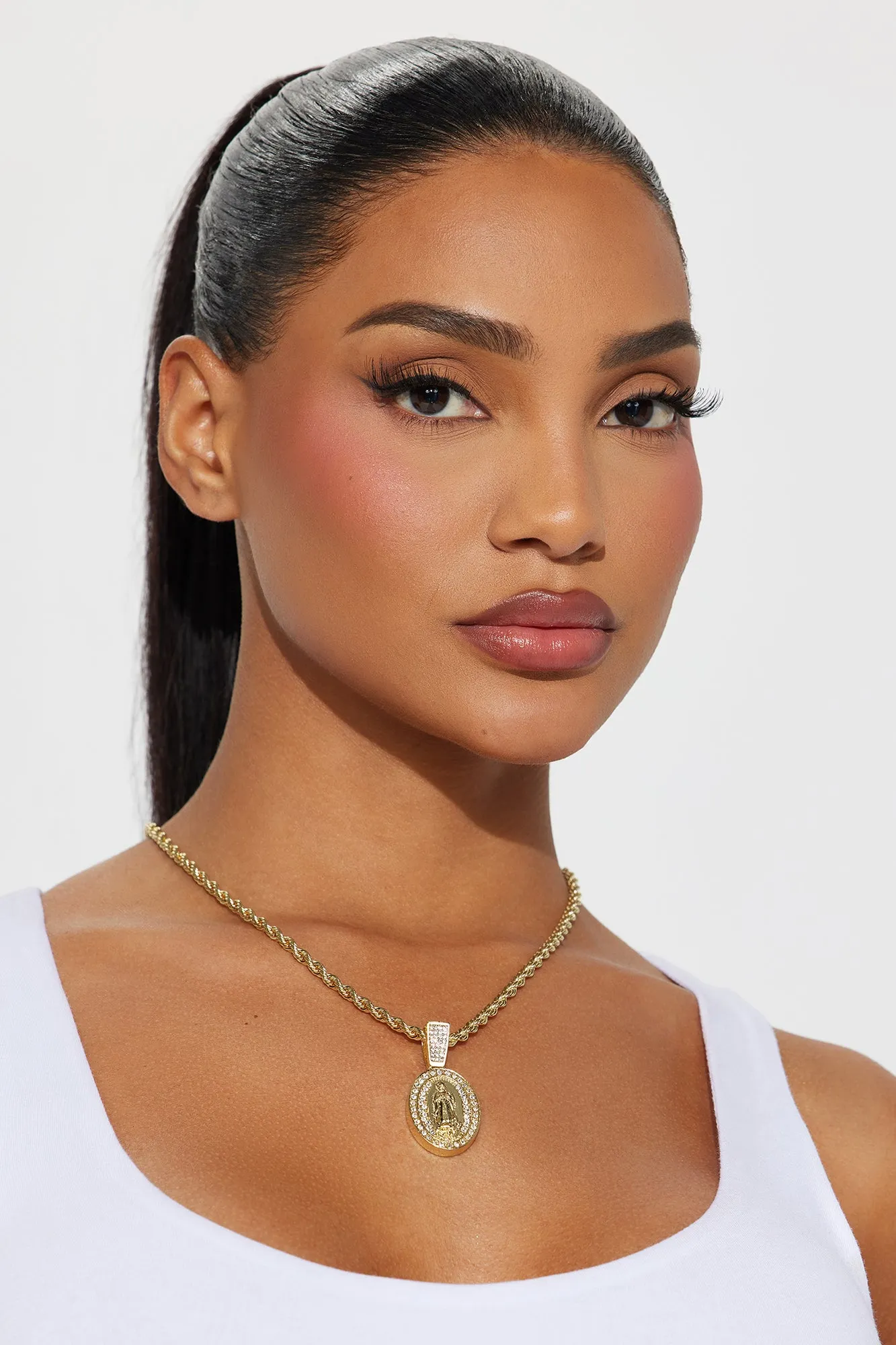 Linda Guadalupe Necklace - Gold sold by Fashion Nova product image thumbnail 2