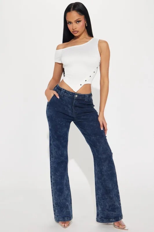 She's So Extra Stretch Flare Jeans - Dark Wash sold by Fashion Nova
