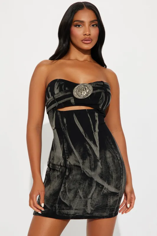 Western Rose Mini Dress - Black sold by Fashion Nova
