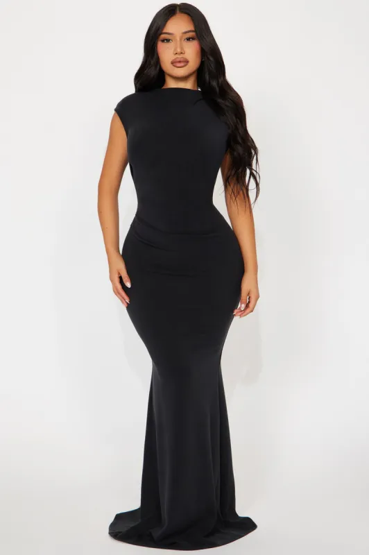 So Sophisticated Maxi Dress - Black sold by Fashion Nova
