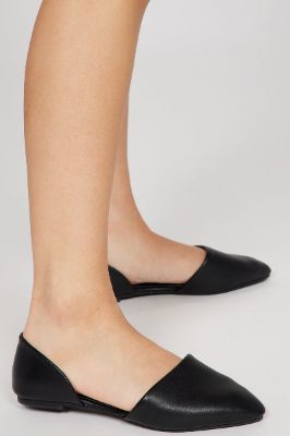 Everyday Flats - Black/Black sold by Fashion Nova