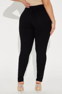 Simply Sexy Stretch Skinny Jeans - Black sold by Fashion Nova