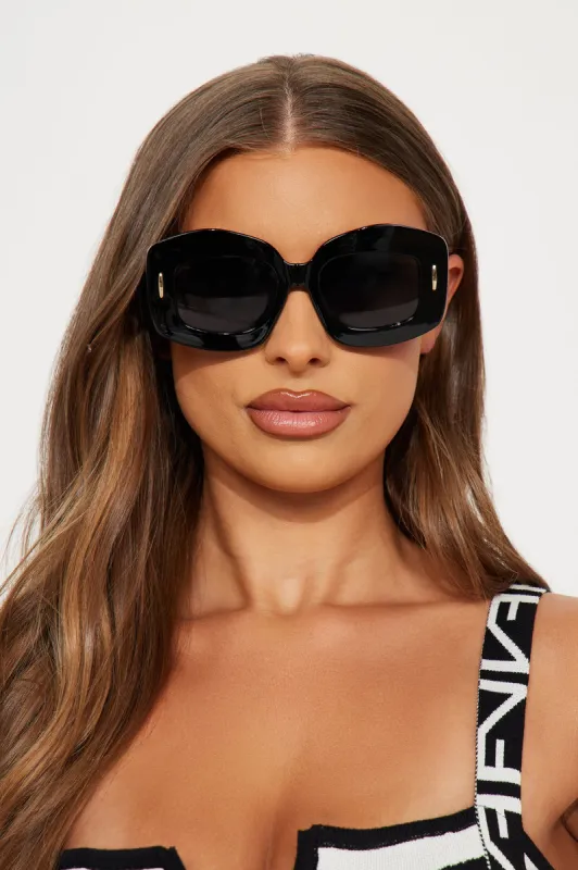 Kiss To My Ex Sunglasses - Black sold by Fashion Nova