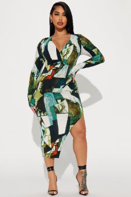 Jacqueline Abstract Midi Dress - Green/combo sold by Fashion Nova