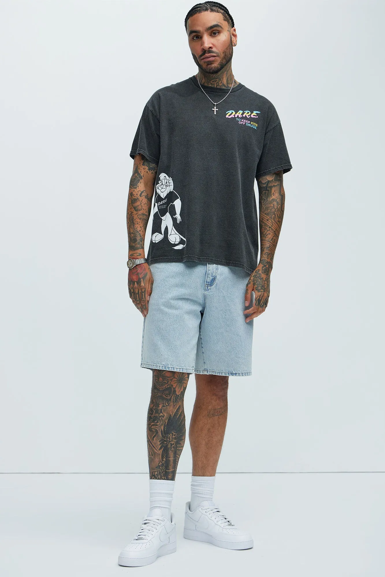 DARE Daren The Lion Short Sleeve Tee - Black Wash sold by Fashion Nova product image thumbnail 2