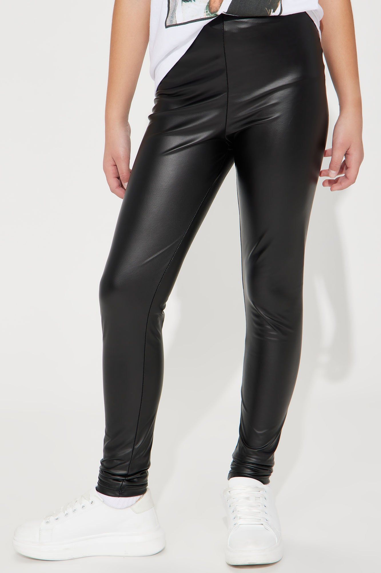 Mini Liquid Drip Legging - Black sold by Fashion Nova