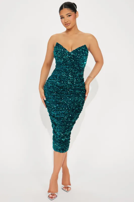 Sahara Sequin Midi Dress - Emerald sold by Fashion Nova
