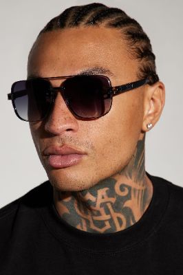 No Longer With It Sunglasses - Black/Smoke sold by Fashion Nova