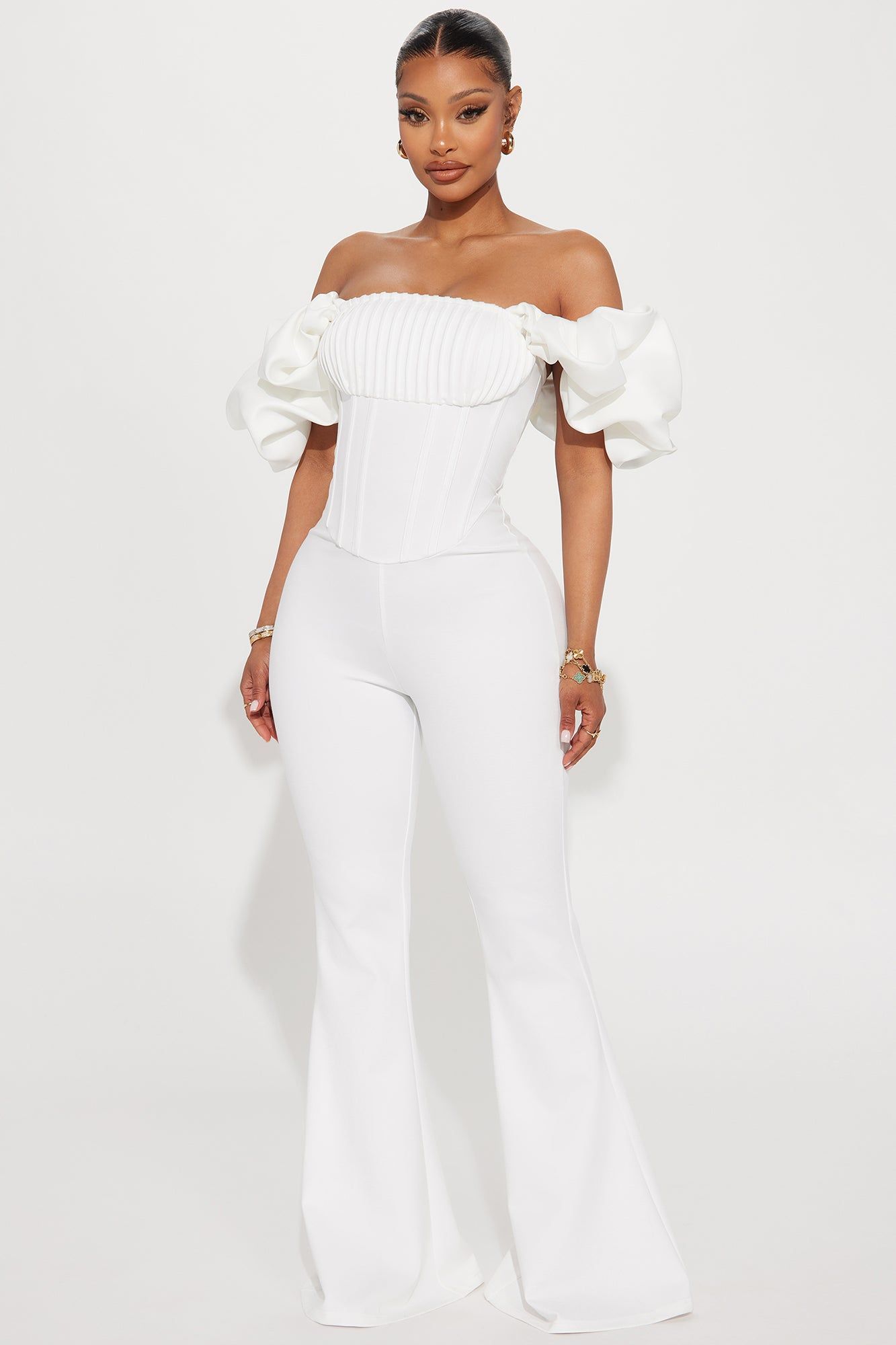 ★新品未使用MEDI RUFFLE KNIT ROMPERS ☆ノベルティ付き☆ White Textured Sweetheart Neck Romper - NEWME