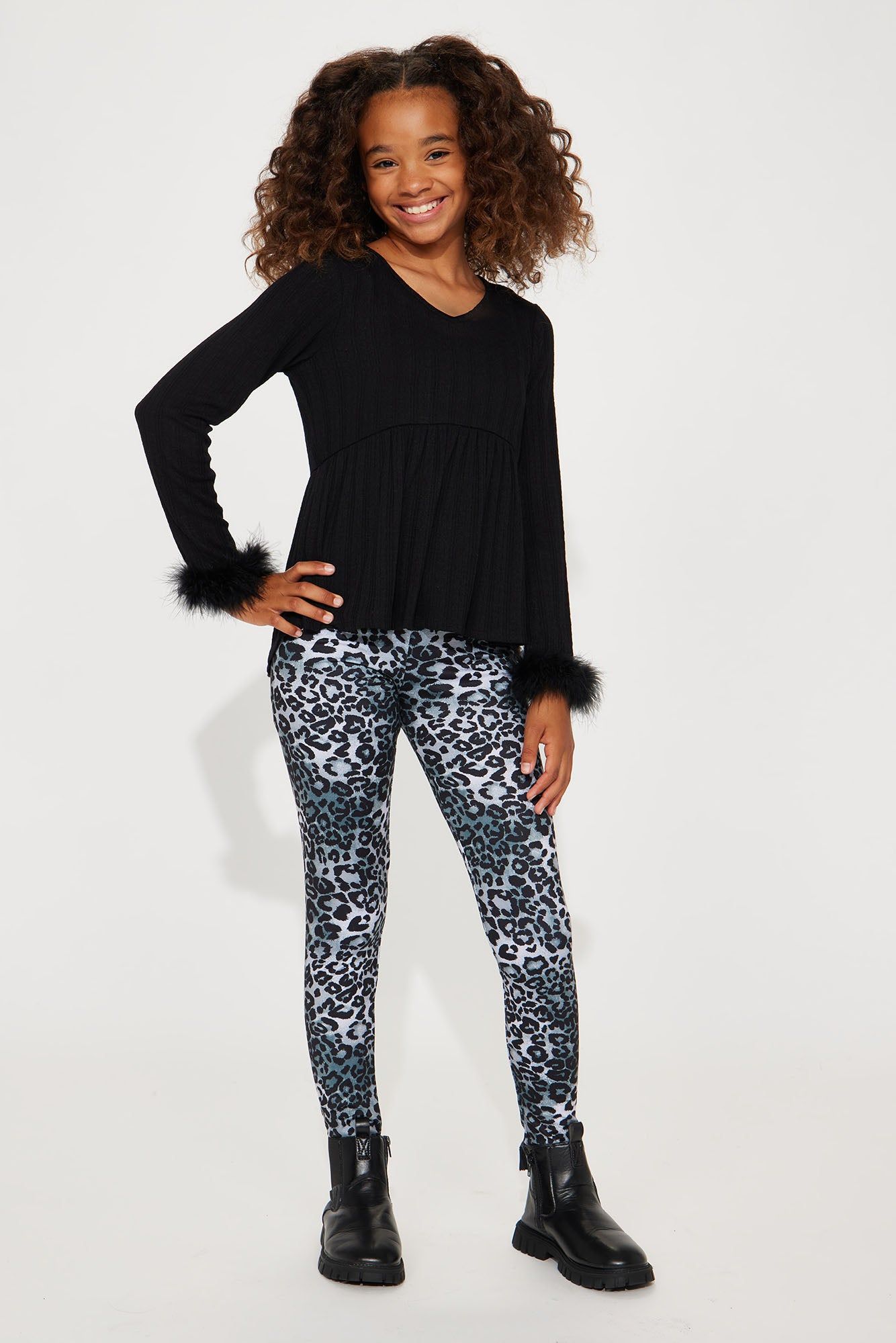 Mini The Finer Things Knit Legging Set - Black/White sold by Fashion Nova