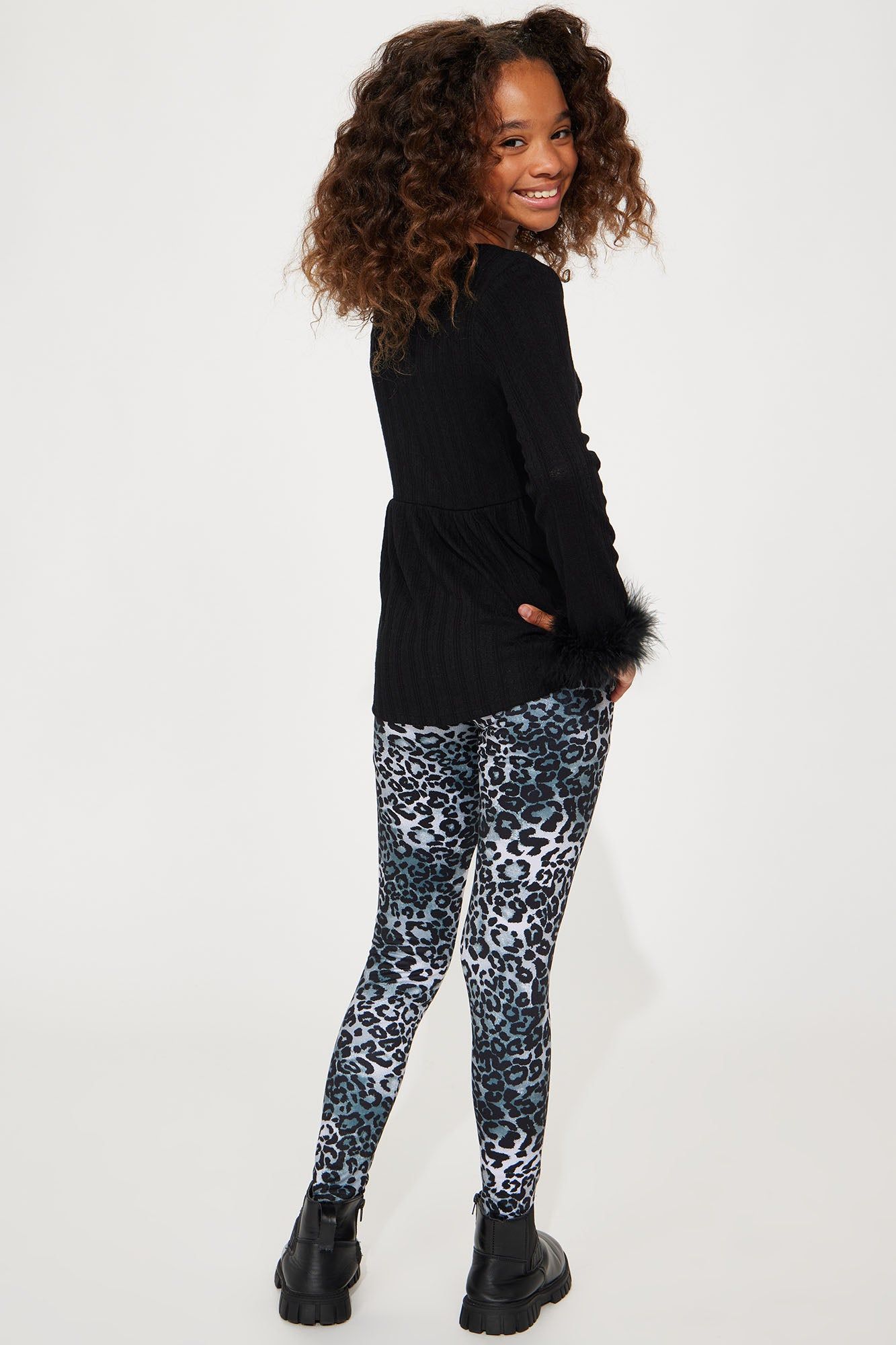 Mini The Finer Things Knit Legging Set - Black/White sold by Fashion Nova product image thumbnail 3